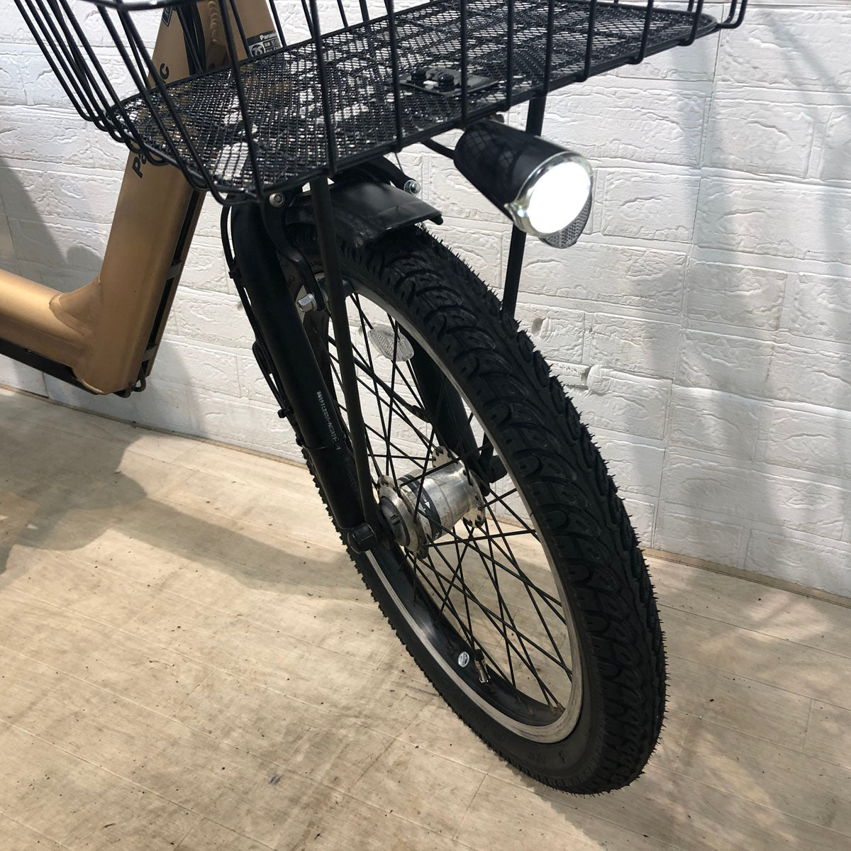 パナソニック ギュット アニーズ ゴールド 20インチ YW059 【中古車】