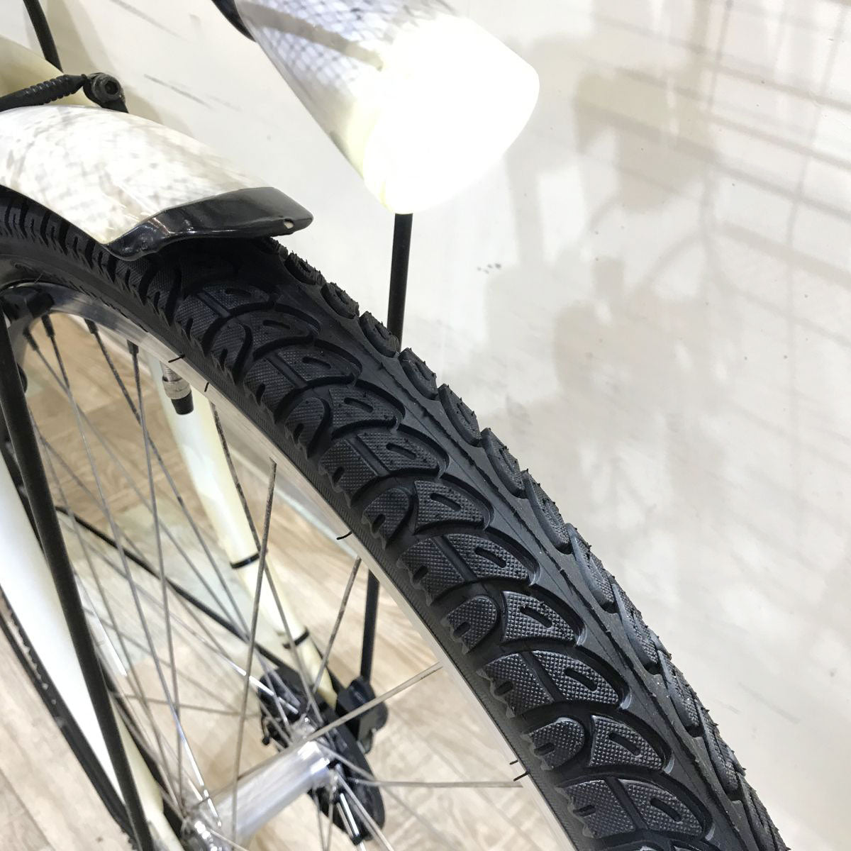 ブリヂストン ハイディツー ホワイト 26インチ KH070 【中古車】