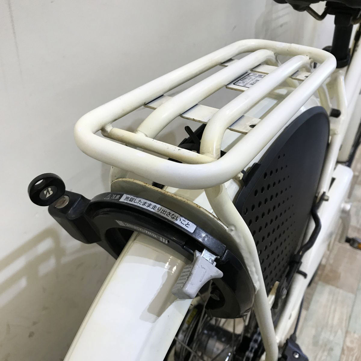 中古電動自転車 ブリヂストン ハイディツー ホワイト 26インチ KH070