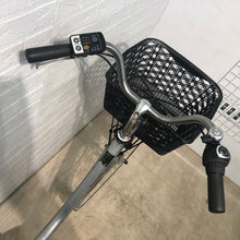 画像をギャラリービューアに読み込む, パナソニック ビビ SX シルバー 26インチ YR063 【中古車】

