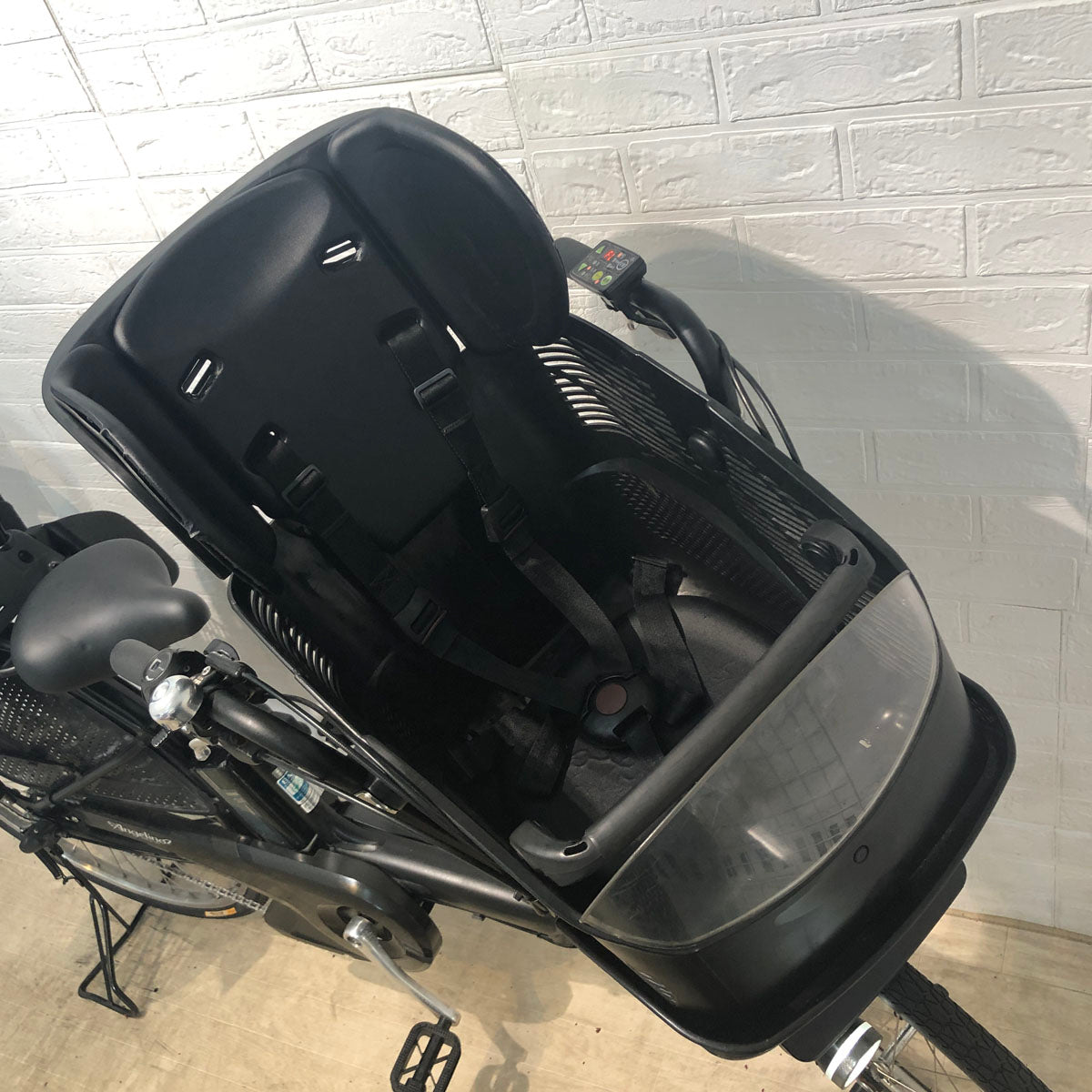 ブリヂストン アンジェリーノ e ブラック 前22×後26インチ YW066【中古車】