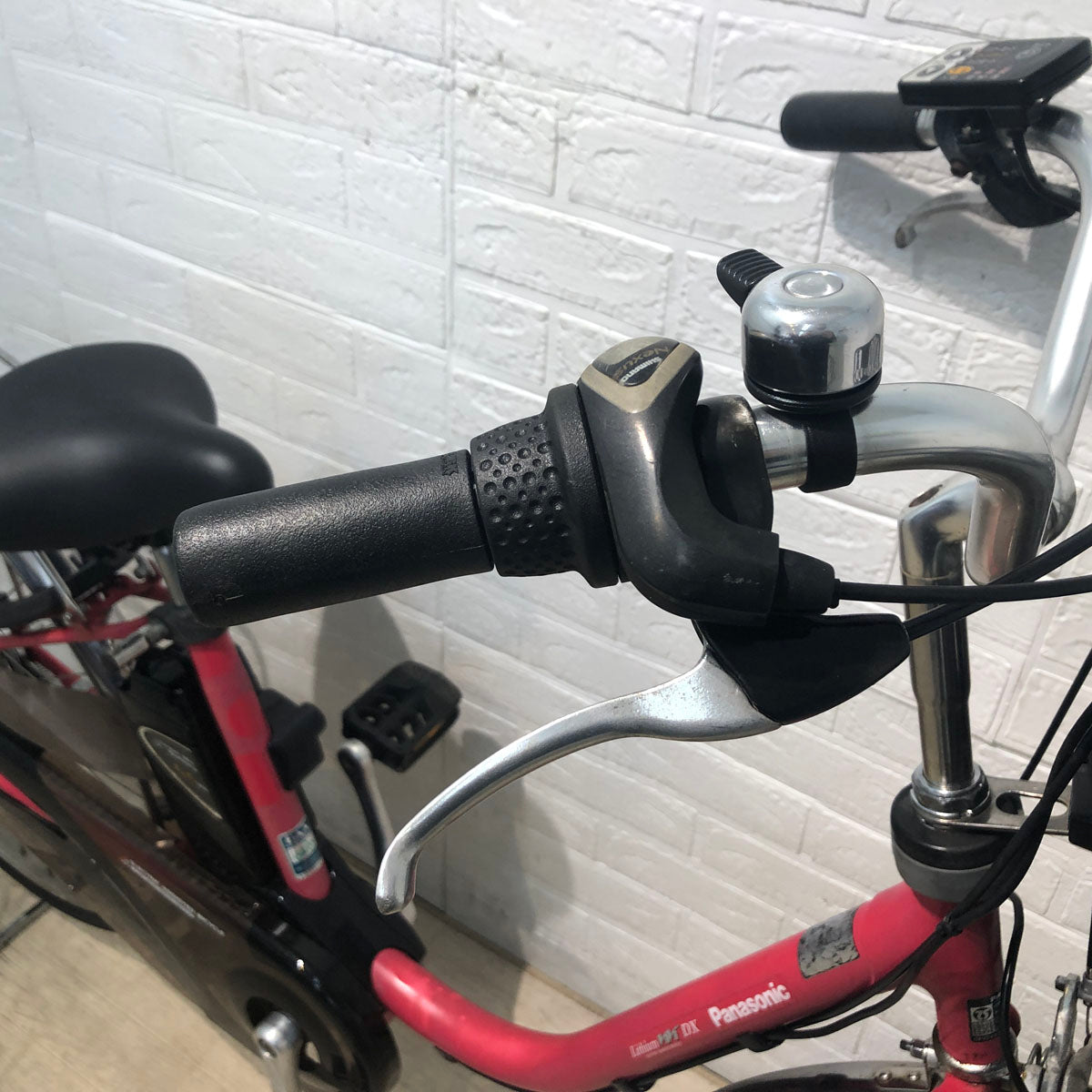 訳あり パナソニック ビビ DX ピンク 26インチ YR065 【中古車】