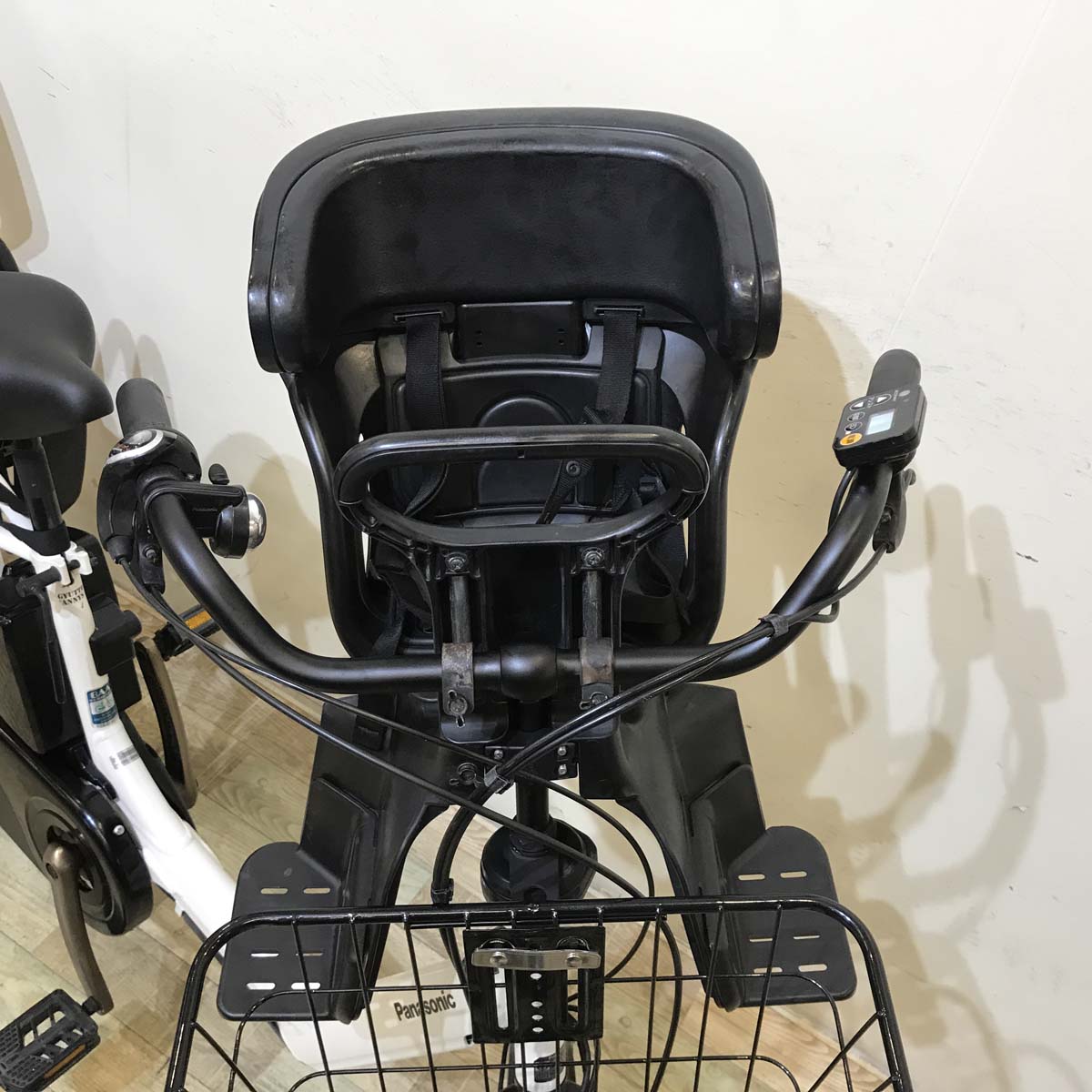 パナソニック ギュット アニーズ ホワイト 20インチ KY018【中古車】