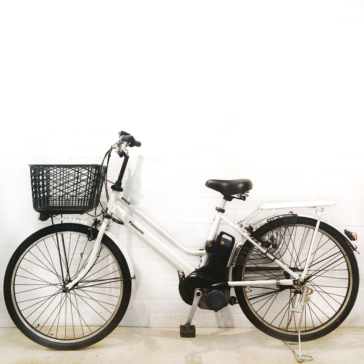パナソニック ティモ S ホワイト 26インチ YW069 【中古車】