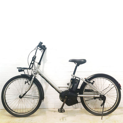 ブリヂストン アシスタ ユニ シルバー 24インチ YW071 【中古車】