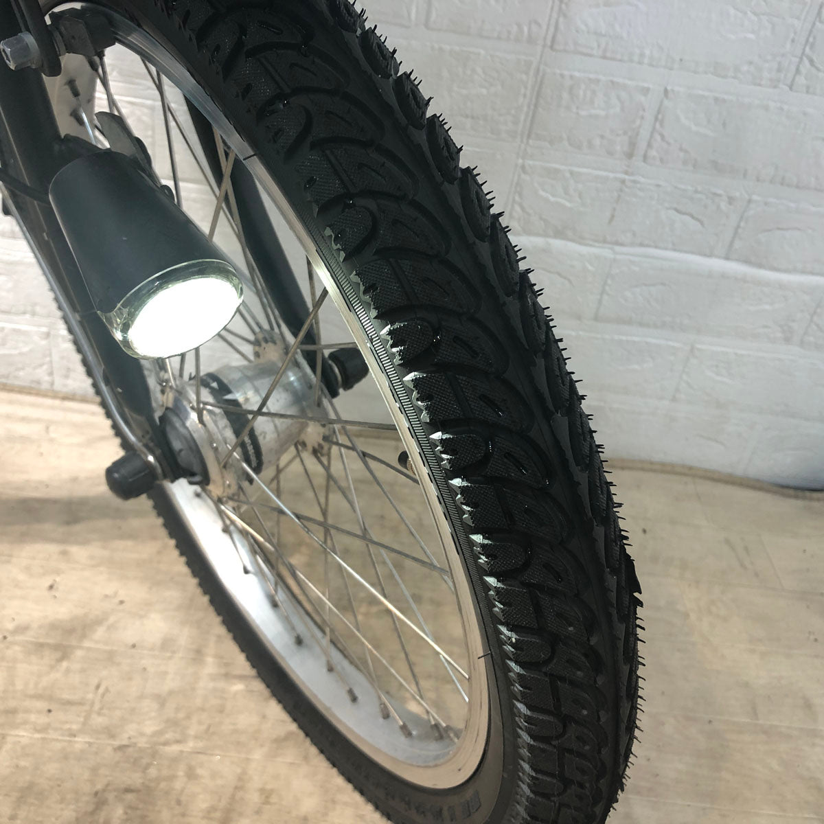 パナソニック ギュット ミニ DX ブルー 20インチ YW072【中古車】