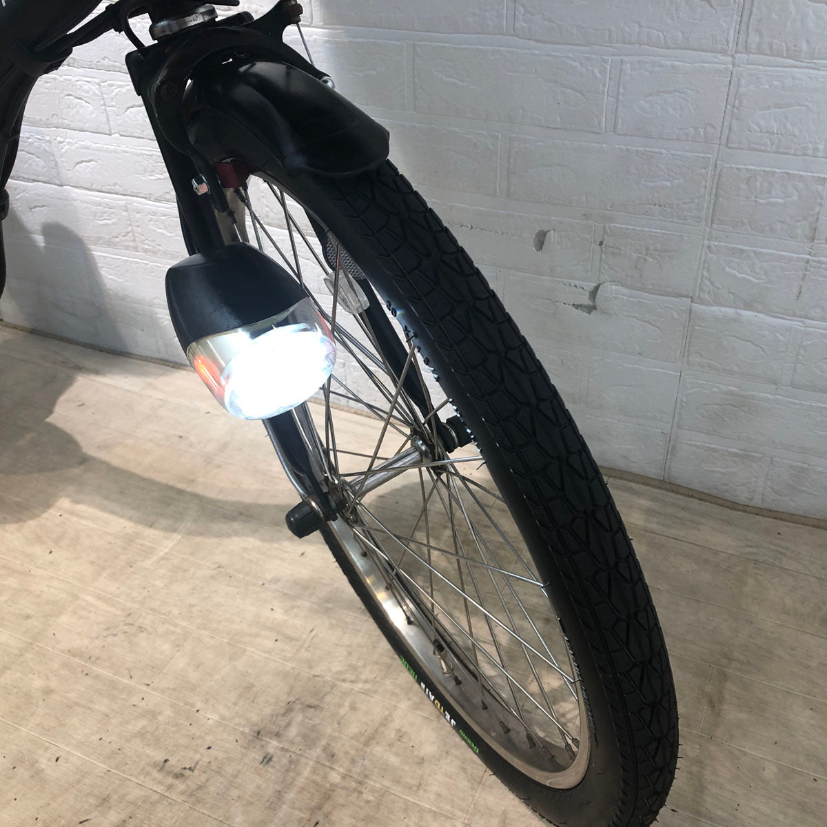 パナソニック ギュット ミニ ブラック 20インチ YW074【中古車】