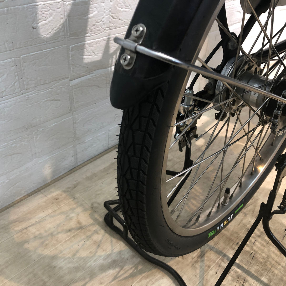 パナソニック ギュット ミニ ブラック 20インチ YW074【中古車】