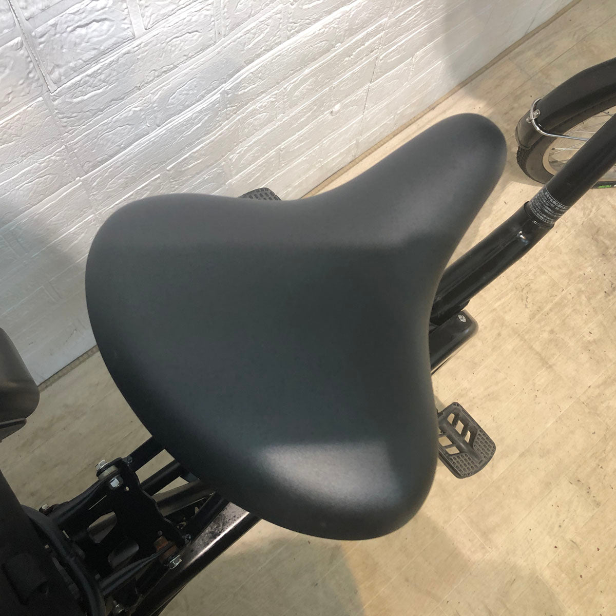 パナソニック ギュット ミニ ブラック 20インチ YW074【中古車】