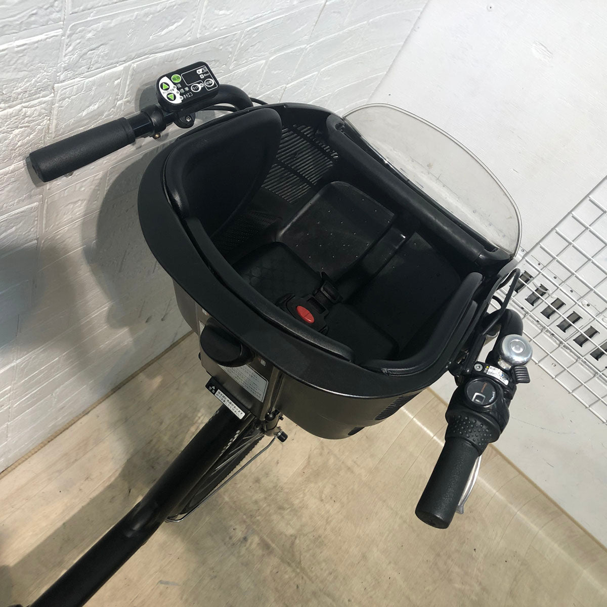 ブリヂストン アンジェリーノ プティット e ブラック 20インチ YR075【中古車】