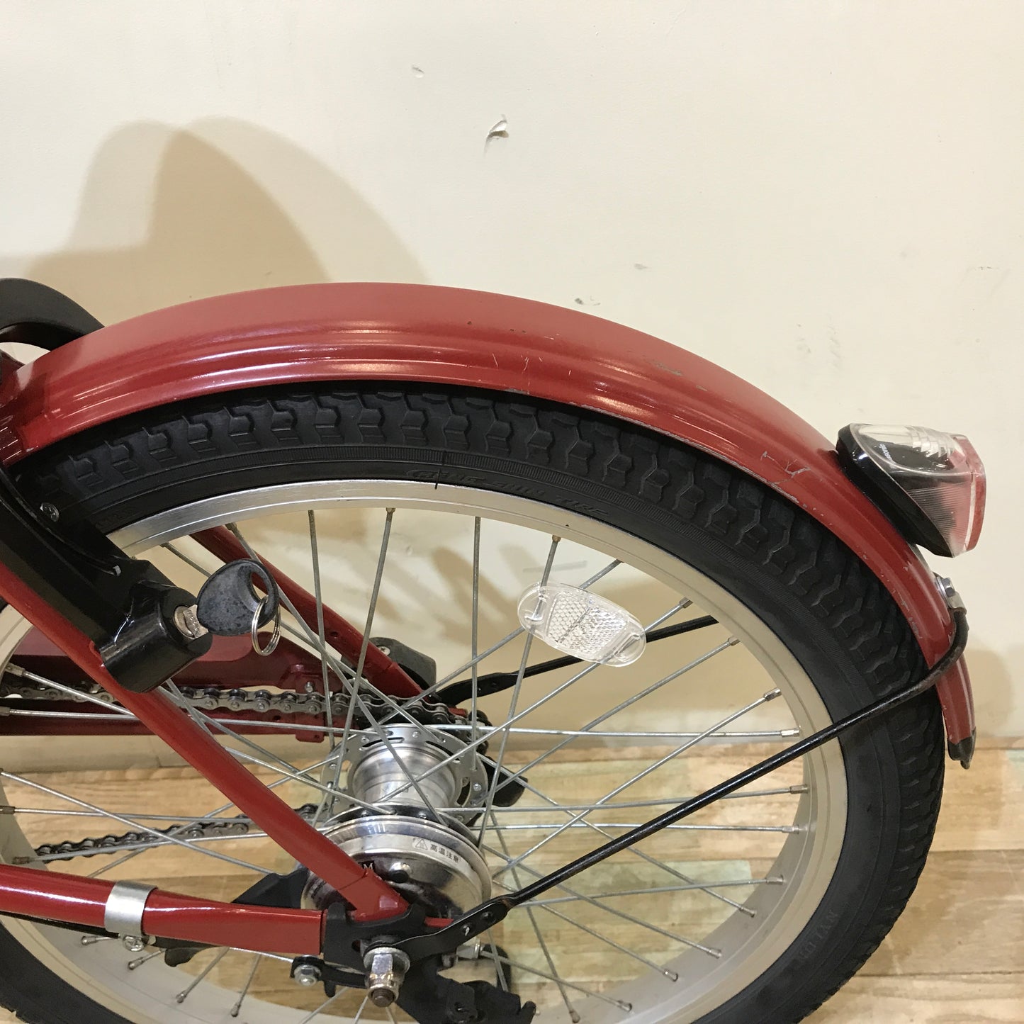 パナソニック グリッター レッド 20インチ KO120 【中古車】