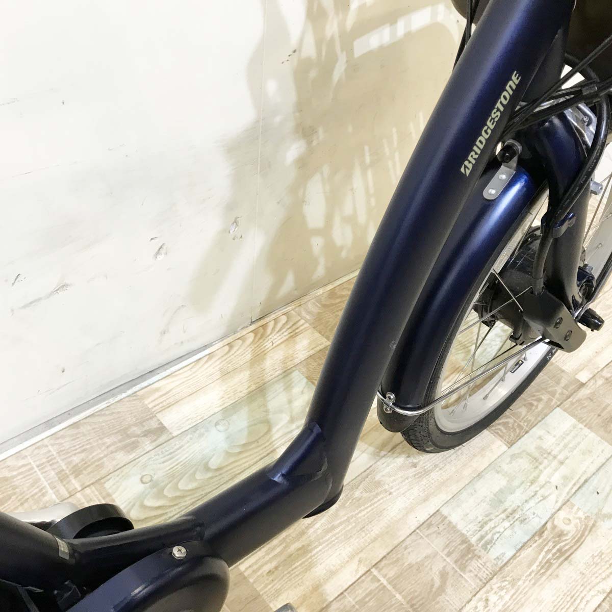 ブリヂストン フロンティア ラクットワゴン ネイビー 20×16インチ KH087 【中古車】