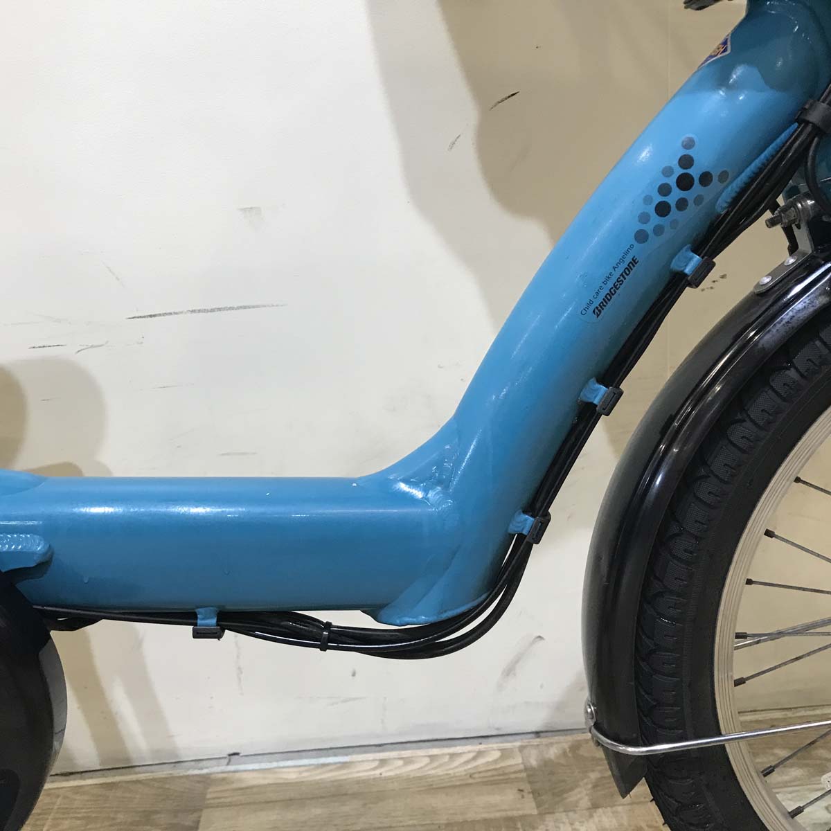 ブリヂストン アンジェリーノ プティット e ブルー 20インチ KT106【中古車】
