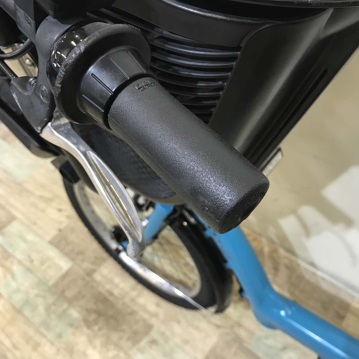 ブリヂストン アンジェリーノ プティット e ブルー 20インチ KT106【中古車】