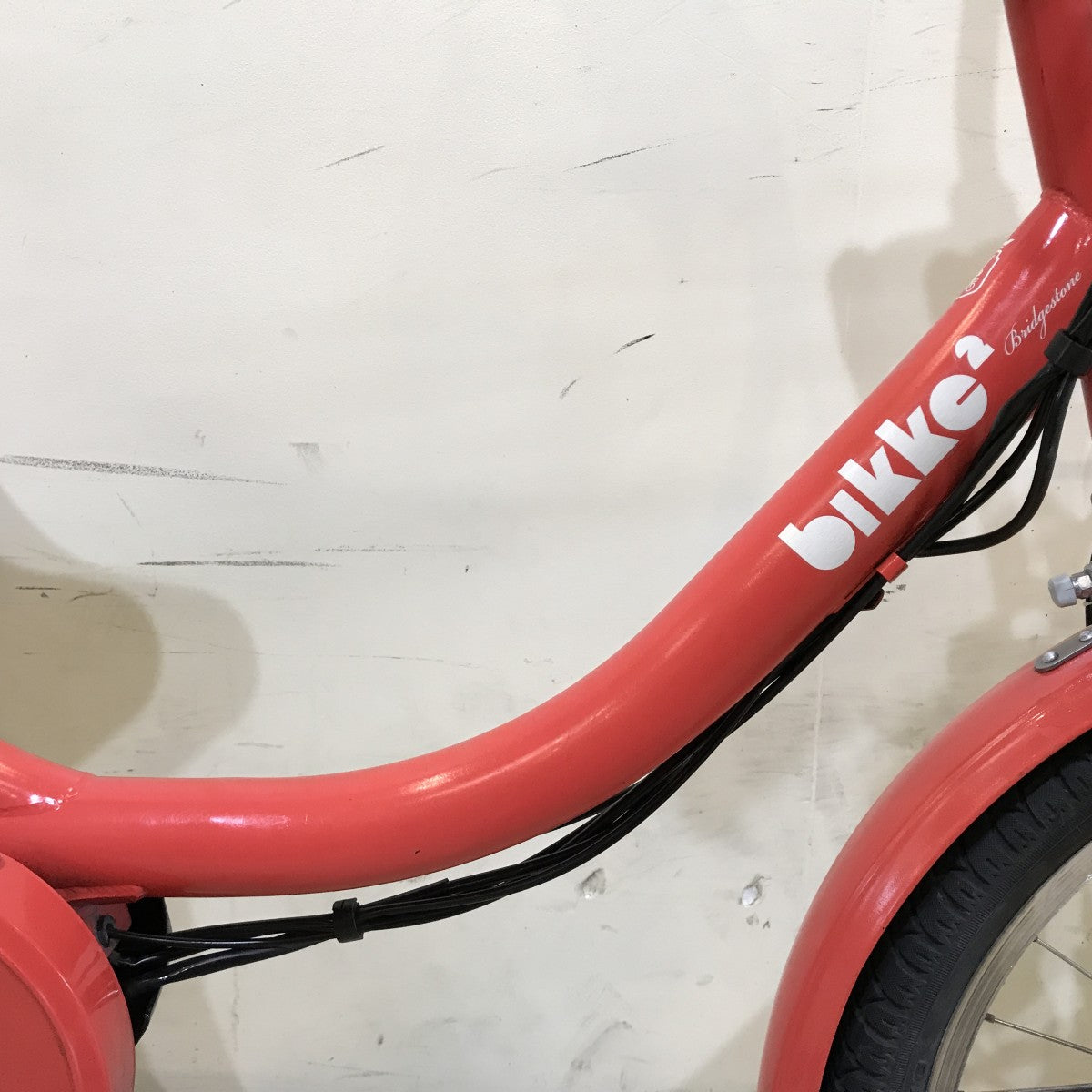 ブリヂストン ビッケ2e レッド 20インチ KH091 【中古車】