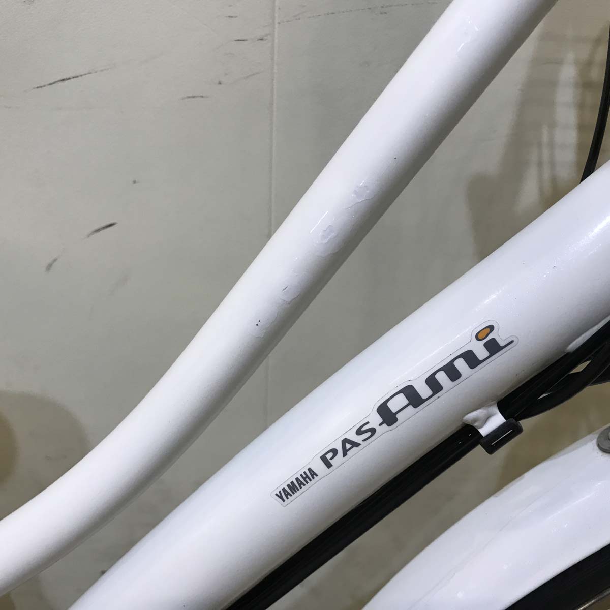 中古電動自転車  ヤマハ PAS Ami パス アミ ホワイト 26インチ KC109