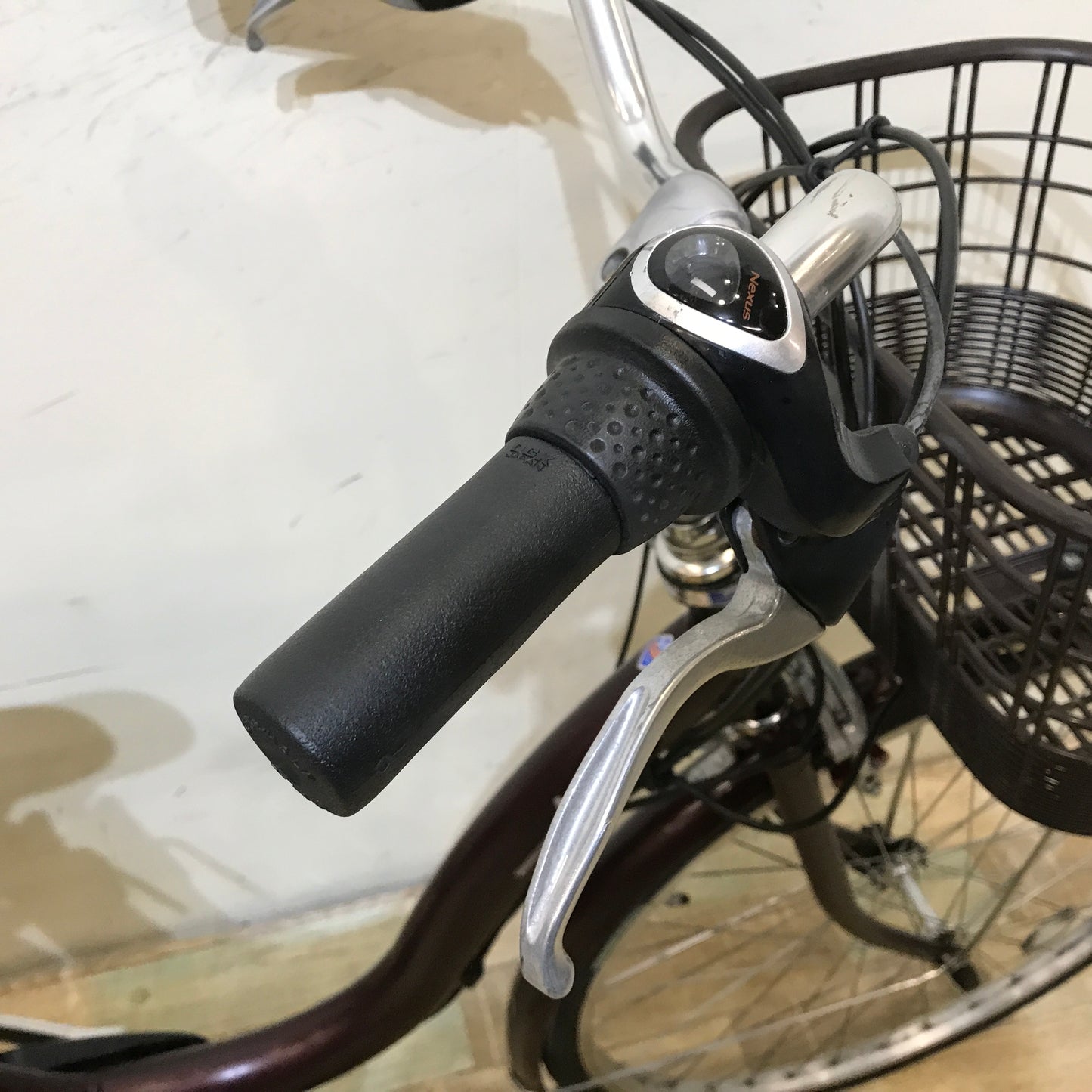 ブリヂストン アシスタ ファイン DX ブラウン 26インチ KO128 【中古車】