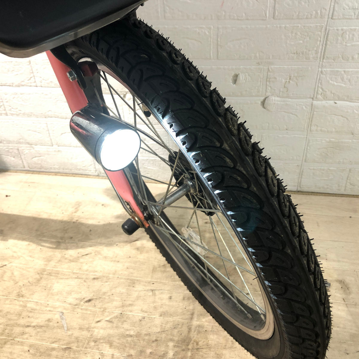 ブリヂストン アンジェリーノ プティット e ピンク 20インチ YR089【中古車】