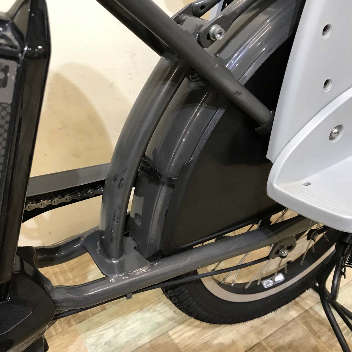 ブリヂストン bikke MOB e ビッケ モブ イー グレー 20インチ KT116 【中古車】