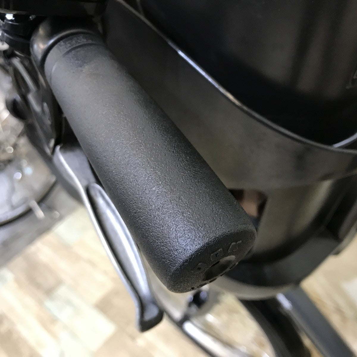 パナソニック ギュットミニDX グレー 20インチ KH100 【中古車】
