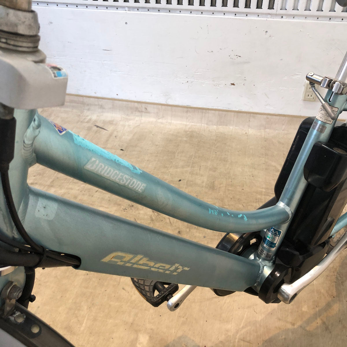 ブリヂストン アルベルト e ブルー 26インチ YW092 【中古車】