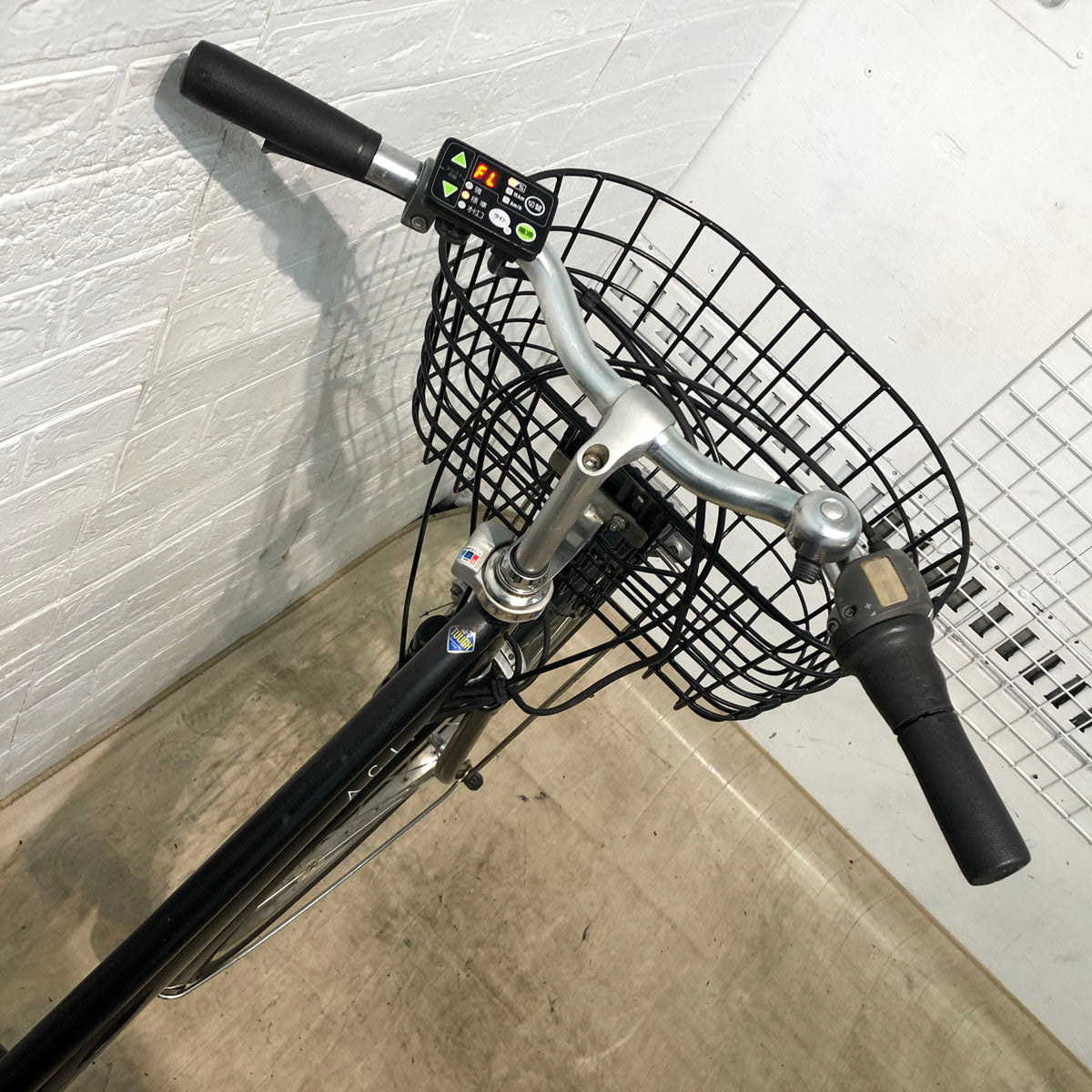 ブリヂストン ACL ロイヤル 8 ブラック 27インチ YW095 【中古車】
