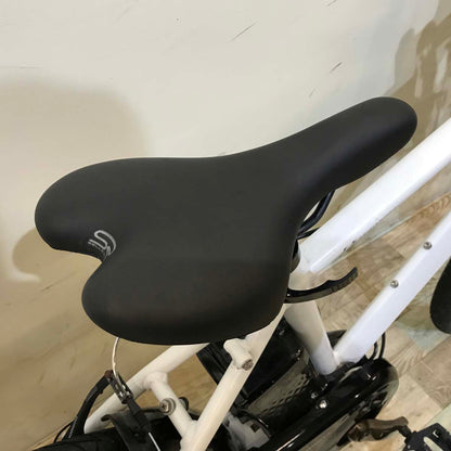 パナソニック ハリヤ ホワイト 26インチ KT124 【中古車】