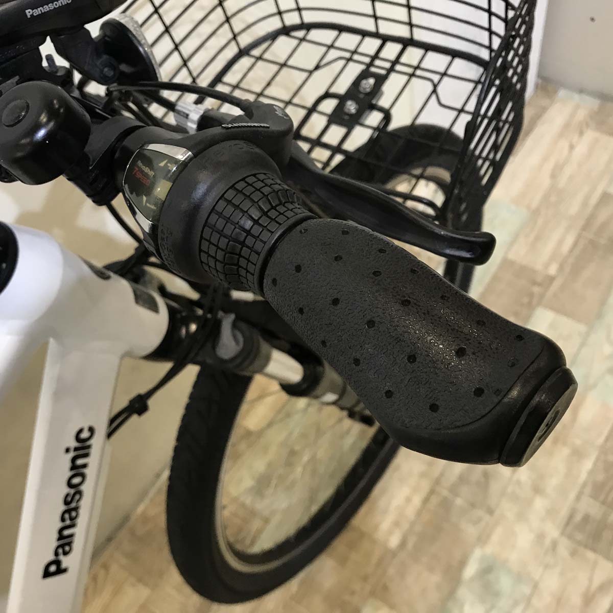 パナソニック ハリヤ ホワイト 26インチ KT124 【中古車】