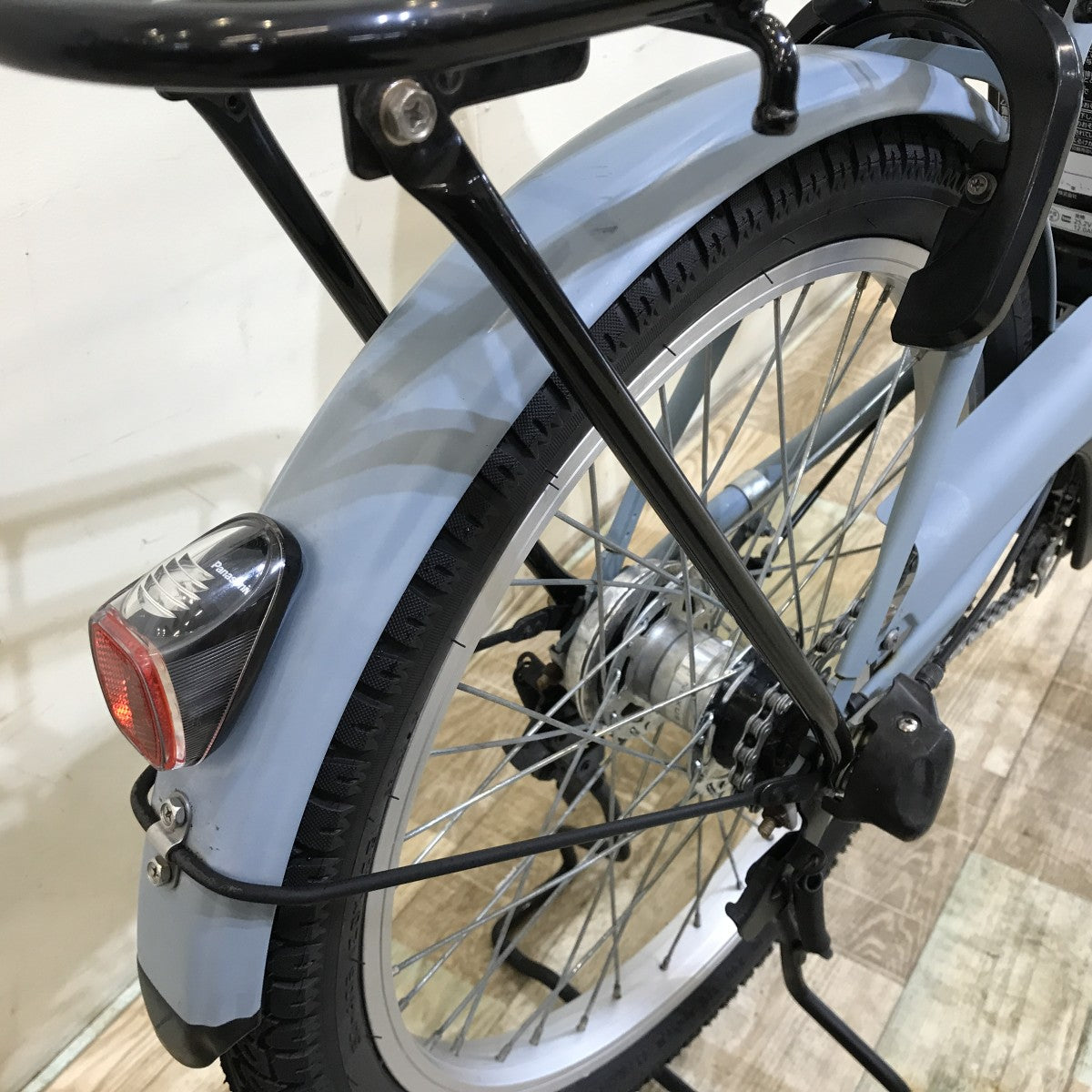 パナソニック グリッター ブルー 20インチ KH104 【中古車】