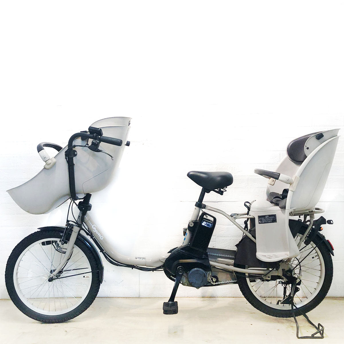 パナソニック ギュット クルーム DX グレー 20インチ YE052 【中古車】