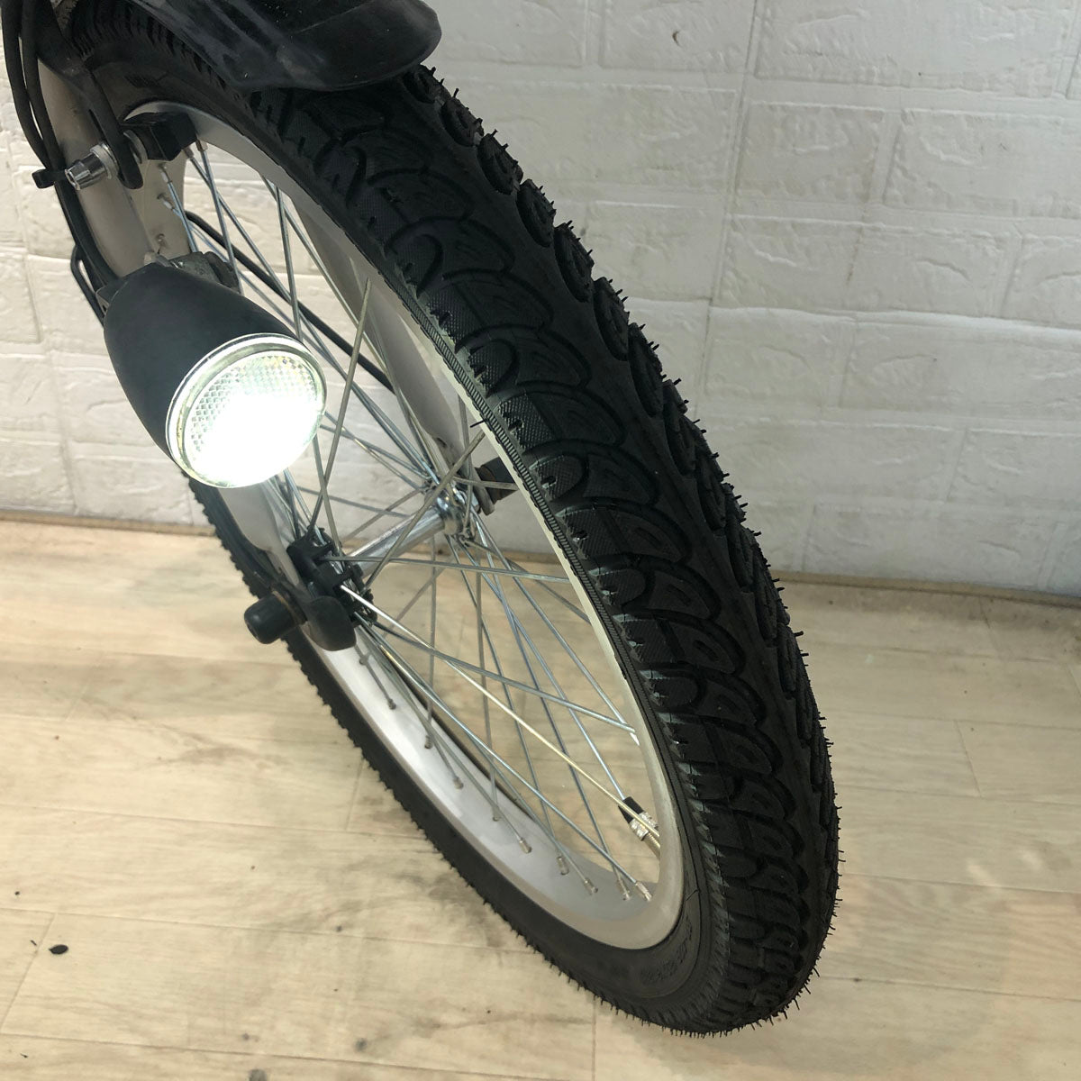 パナソニック ギュット クルーム DX グレー 20インチ YE052 【中古車】