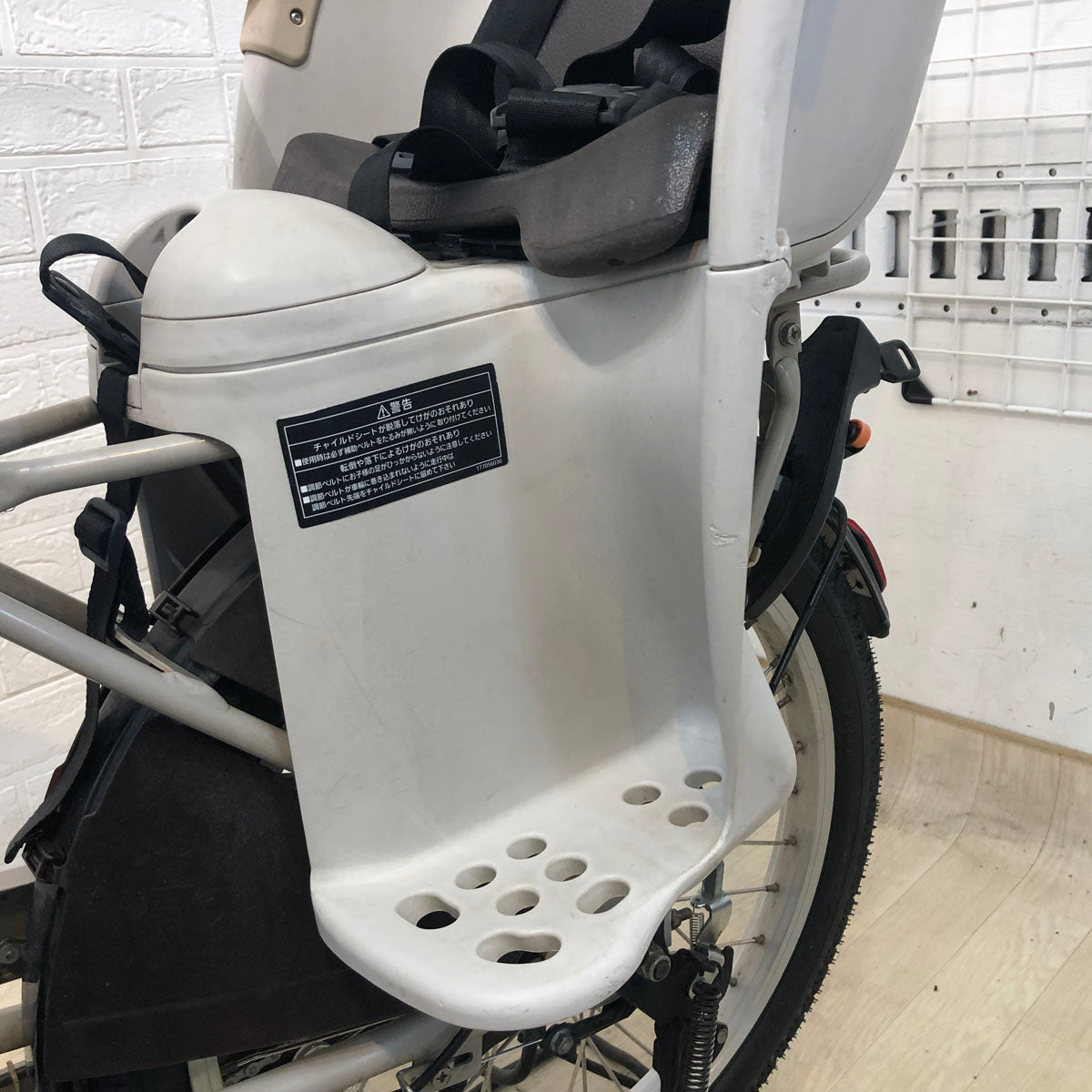 パナソニック ギュット クルーム DX グレー 20インチ YE052 【中古車】