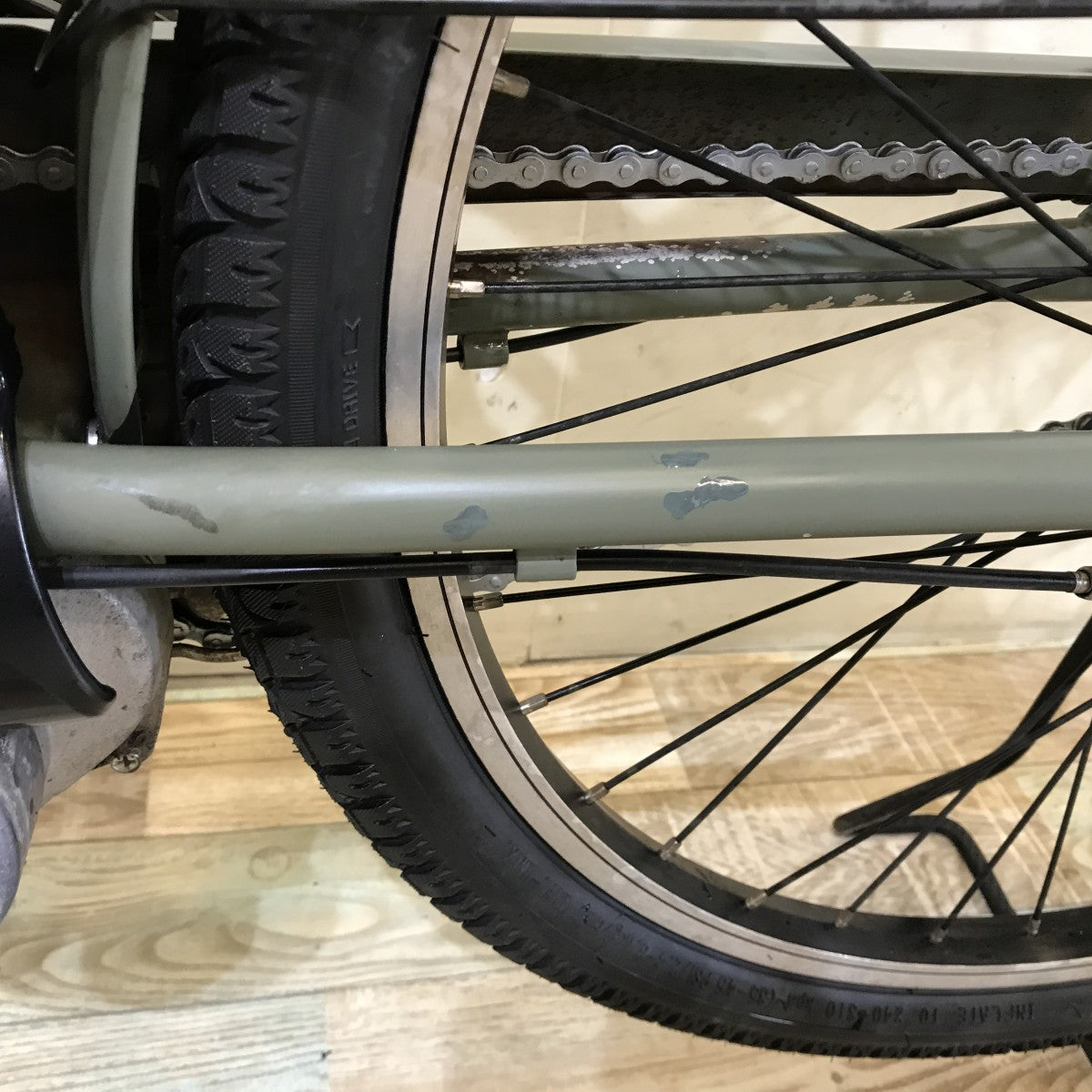 パナソニック ティモS カーキ 26インチ KH105 【中古車】