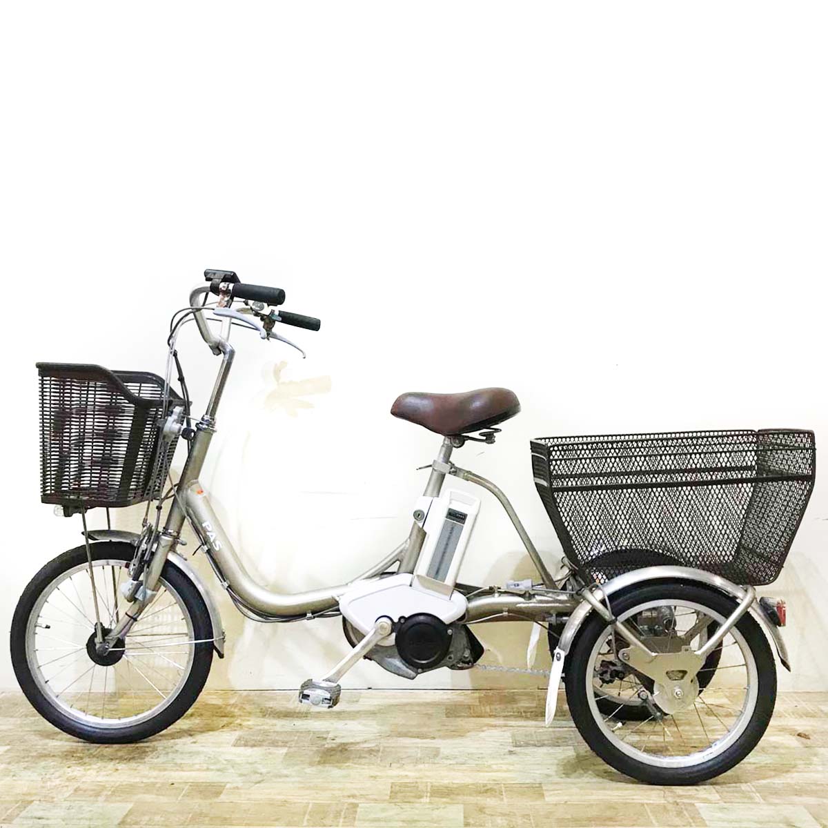 ヤマハ PAS ワゴン ゴールド 前18×16インチ KY049 【中古車】