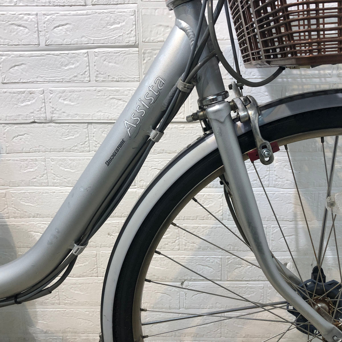 ブリヂストン アシスタ シルバー 26インチ YE055 【中古車】