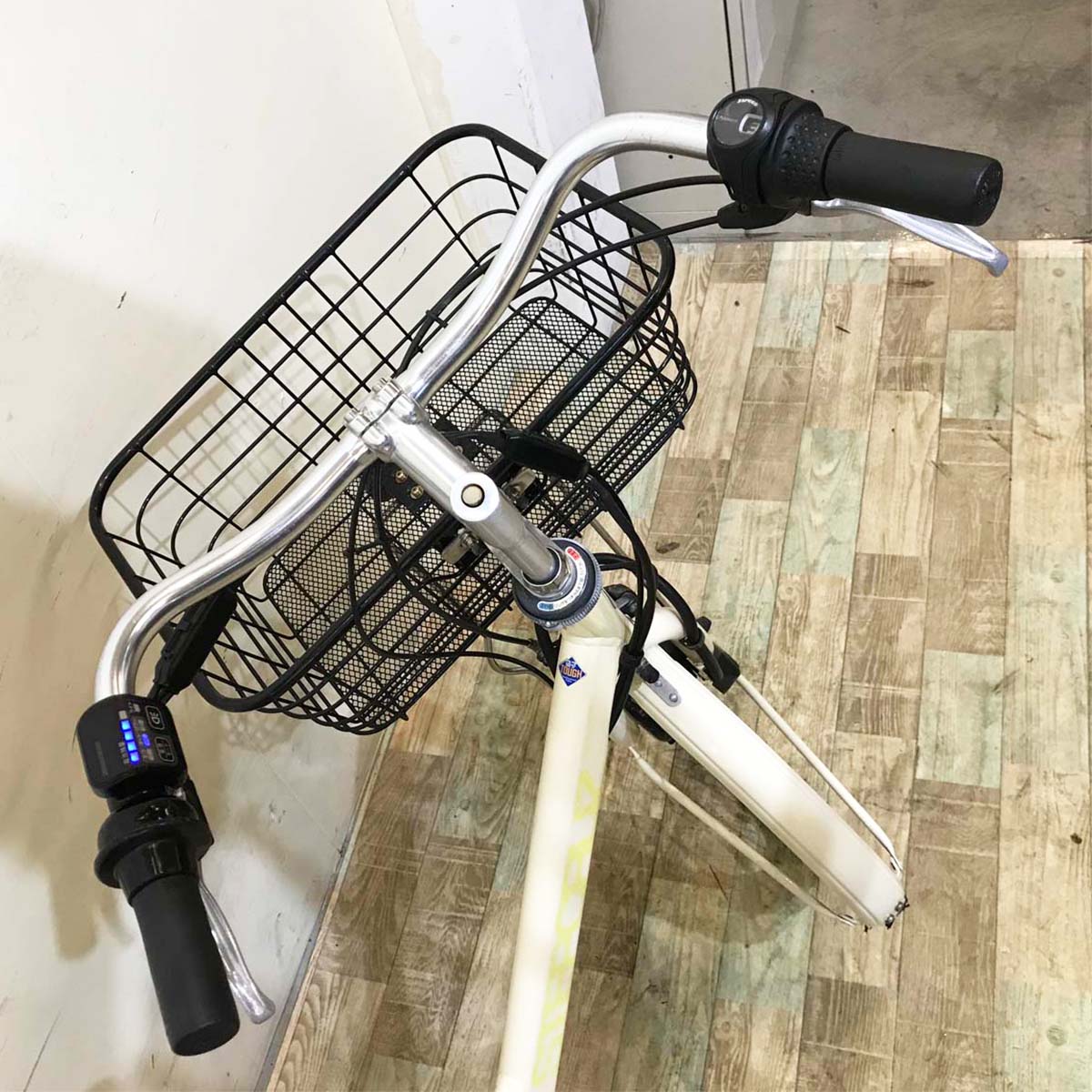ブリヂストン ステップクルーズ アイボリーホワイト 26インチ KY052【中古車】