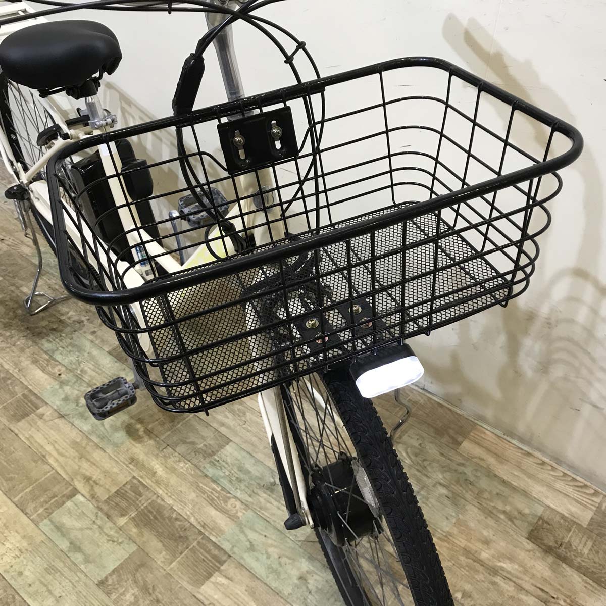 ブリヂストン ステップクルーズ アイボリーホワイト 26インチ KY052【中古車】