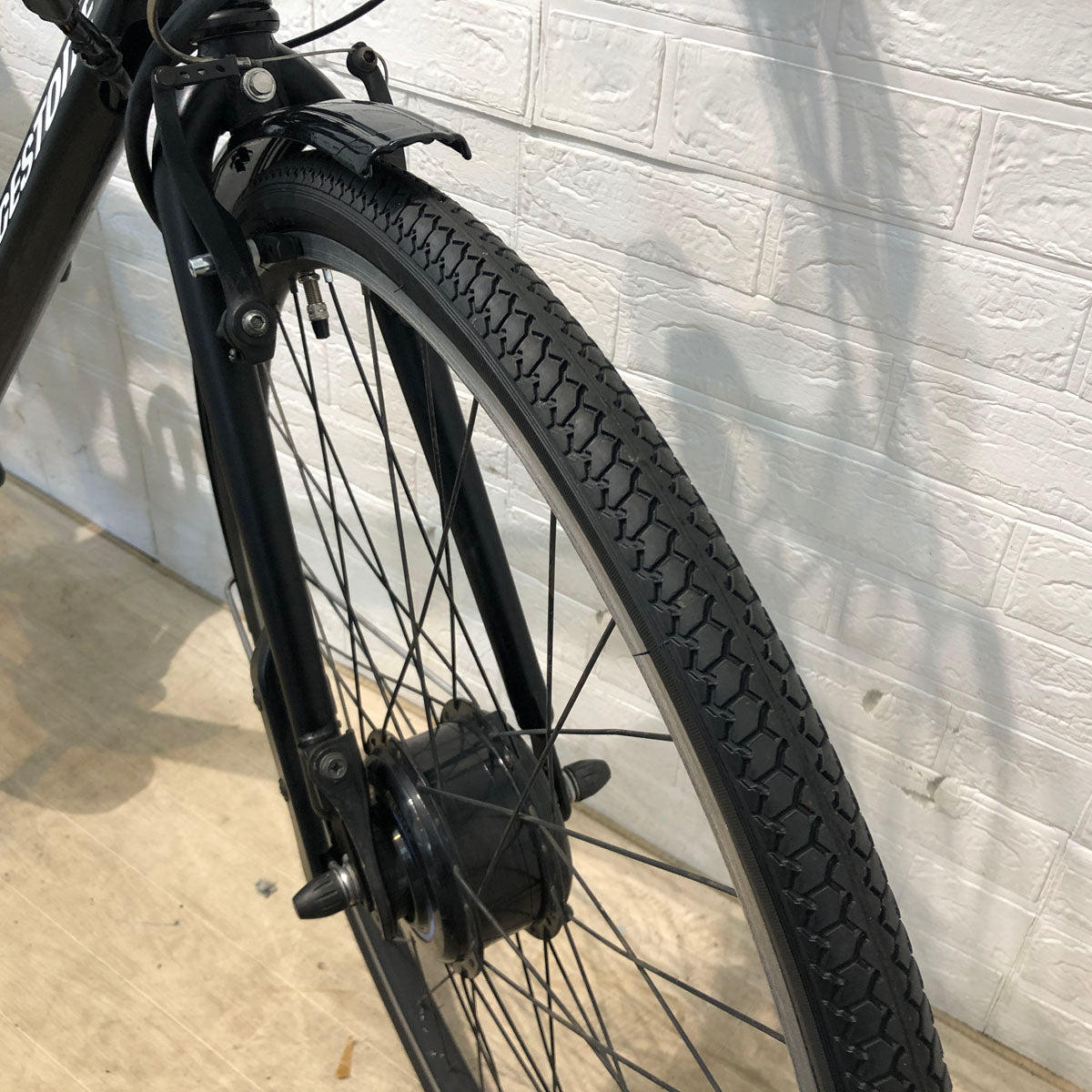 ブリヂストン TB1e ブラック 27インチ YW103 【中古車】