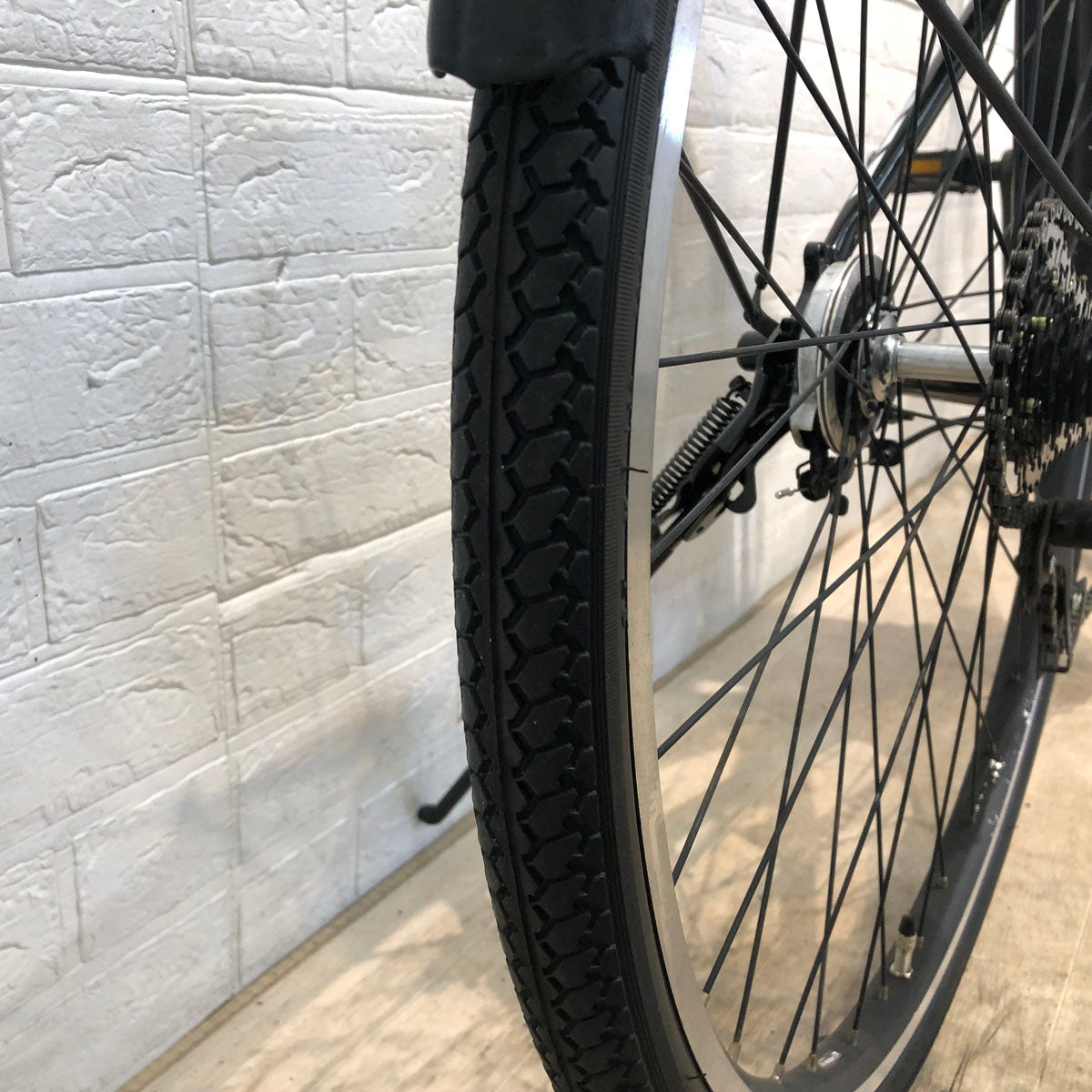 ブリヂストン TB1e ブラック 27インチ YW103 【中古車】
