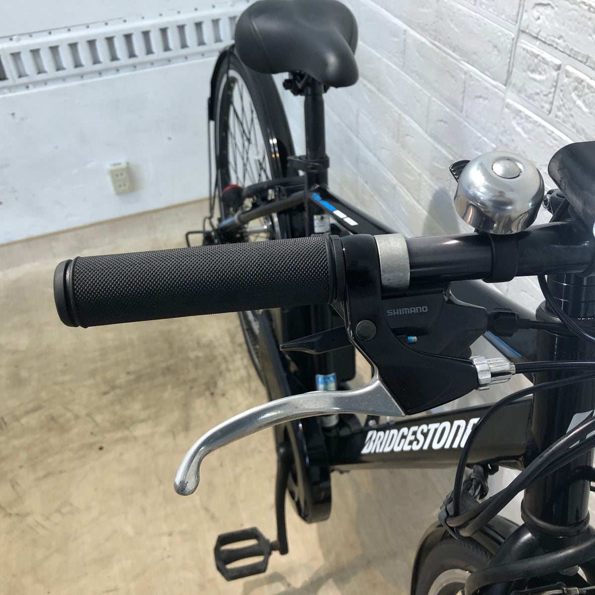 ブリヂストン TB1e ブラック 27インチ YW103 【中古車】