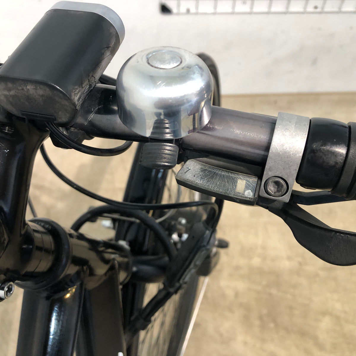 ブリヂストン TB1e ブラック 27インチ YW103 【中古車】