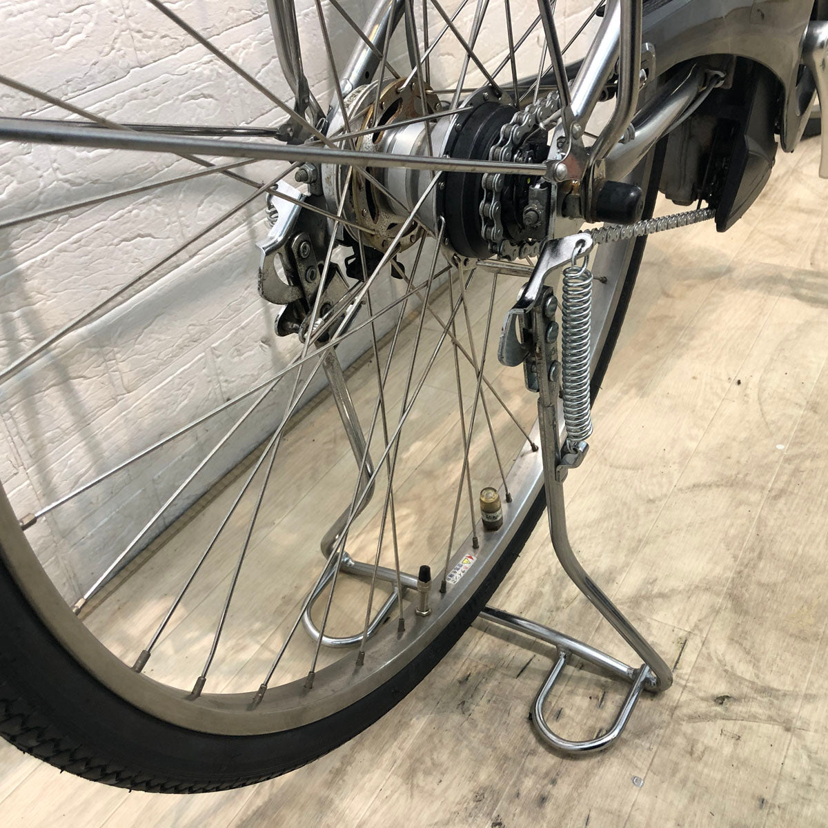 中古電動自転車 ブリヂストン アシスタ ロイヤル シルバー 26インチ YE058 