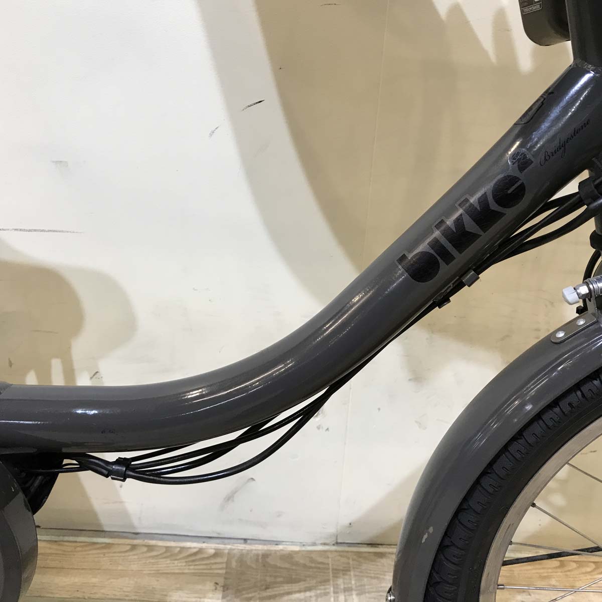 ブリヂストン bikke 2 e ビッケ ツー イー グレー 20インチ KT131 【中古車】