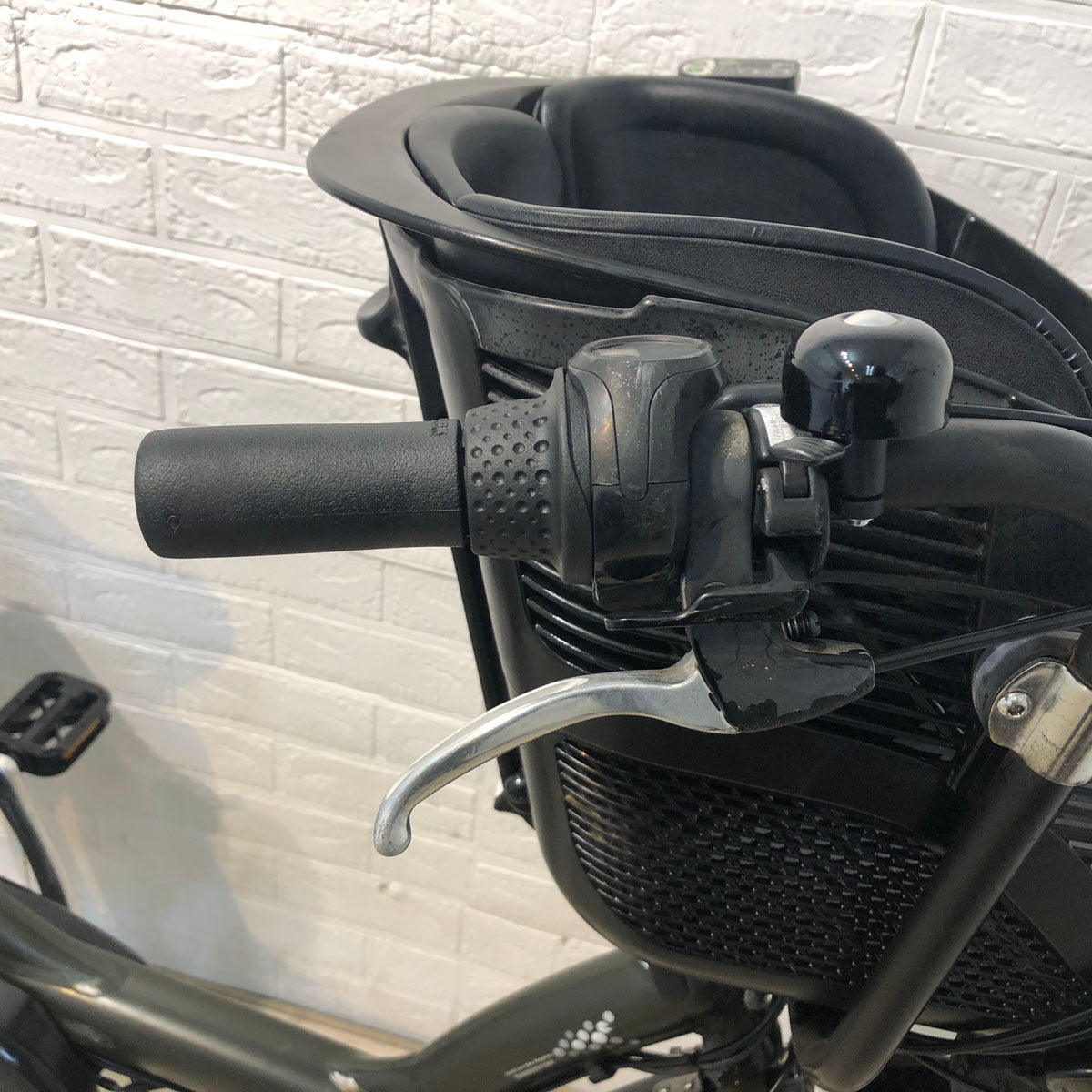 中古電動自転車  新品バッテリー ブリヂストン アンジェリーノ プティット e カーキ 20インチ YE059