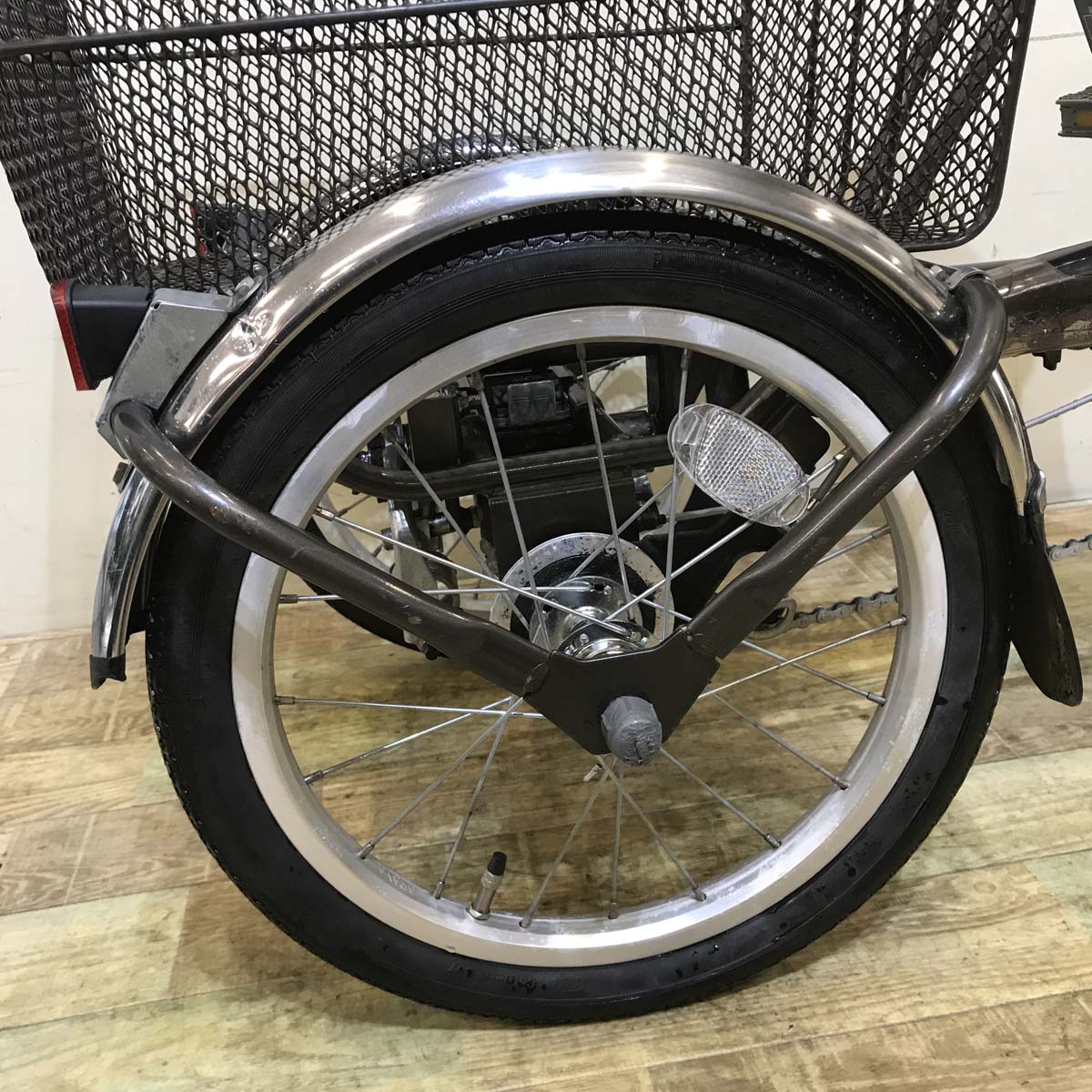 パナソニック ビビ ライフ グレー 前18×後16インチ KD026【中古車】