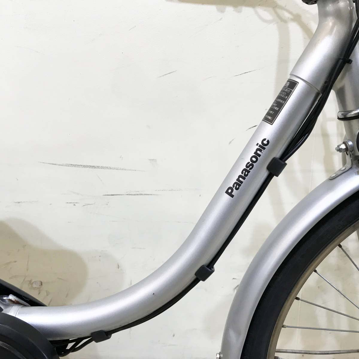 パナソニック パートナーU シルバー 24インチ KH116 【中古車】