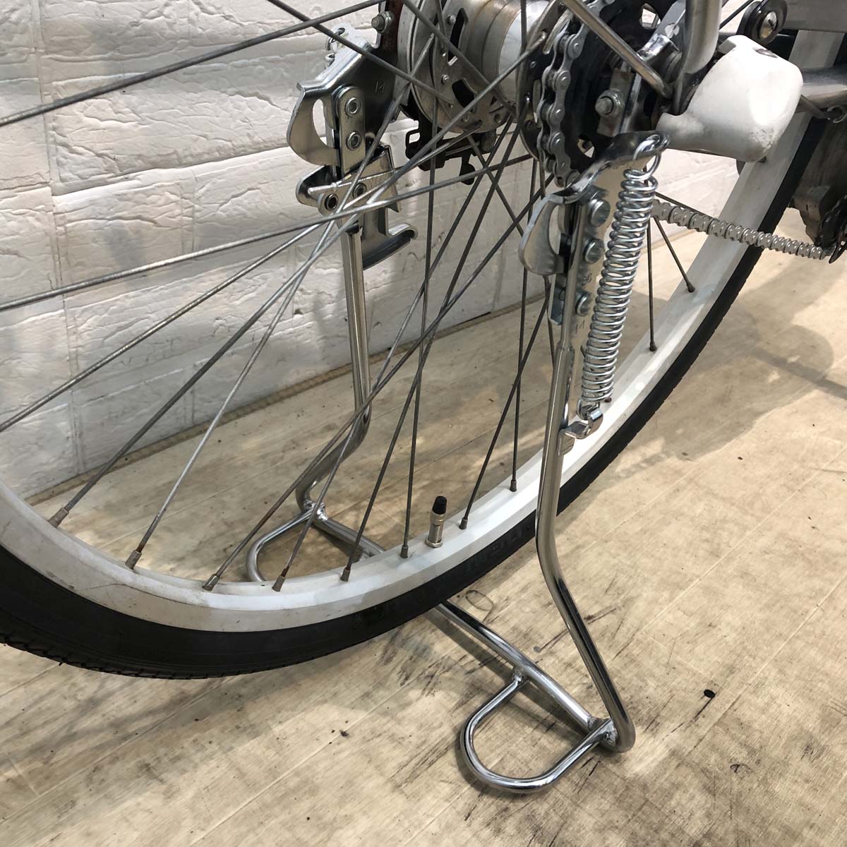 ブリヂストン アシスタ ベーシック シルバー 26インチ YW111 【中古車】