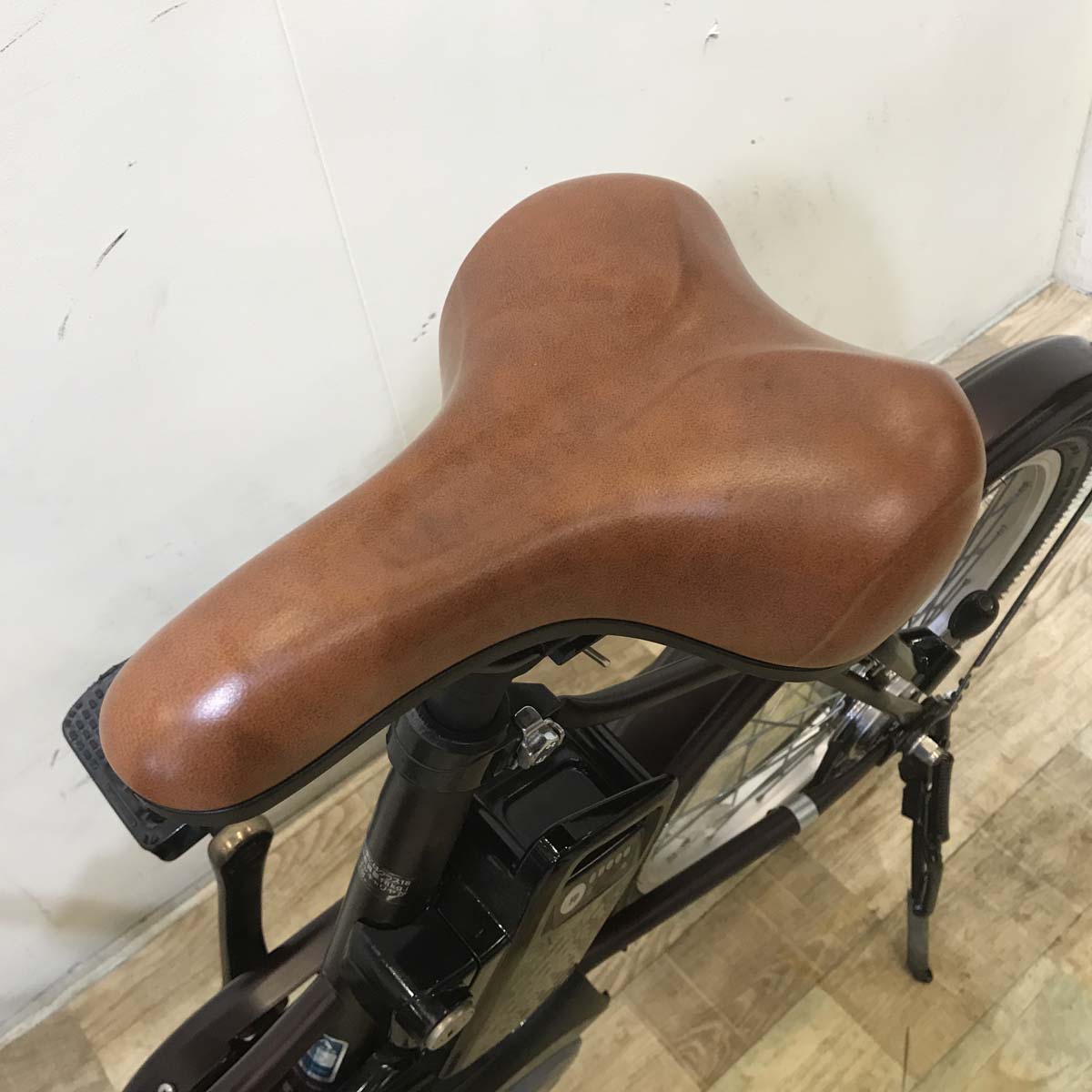 パナソニック グリッター ブラウン 20インチ KD036【中古車】