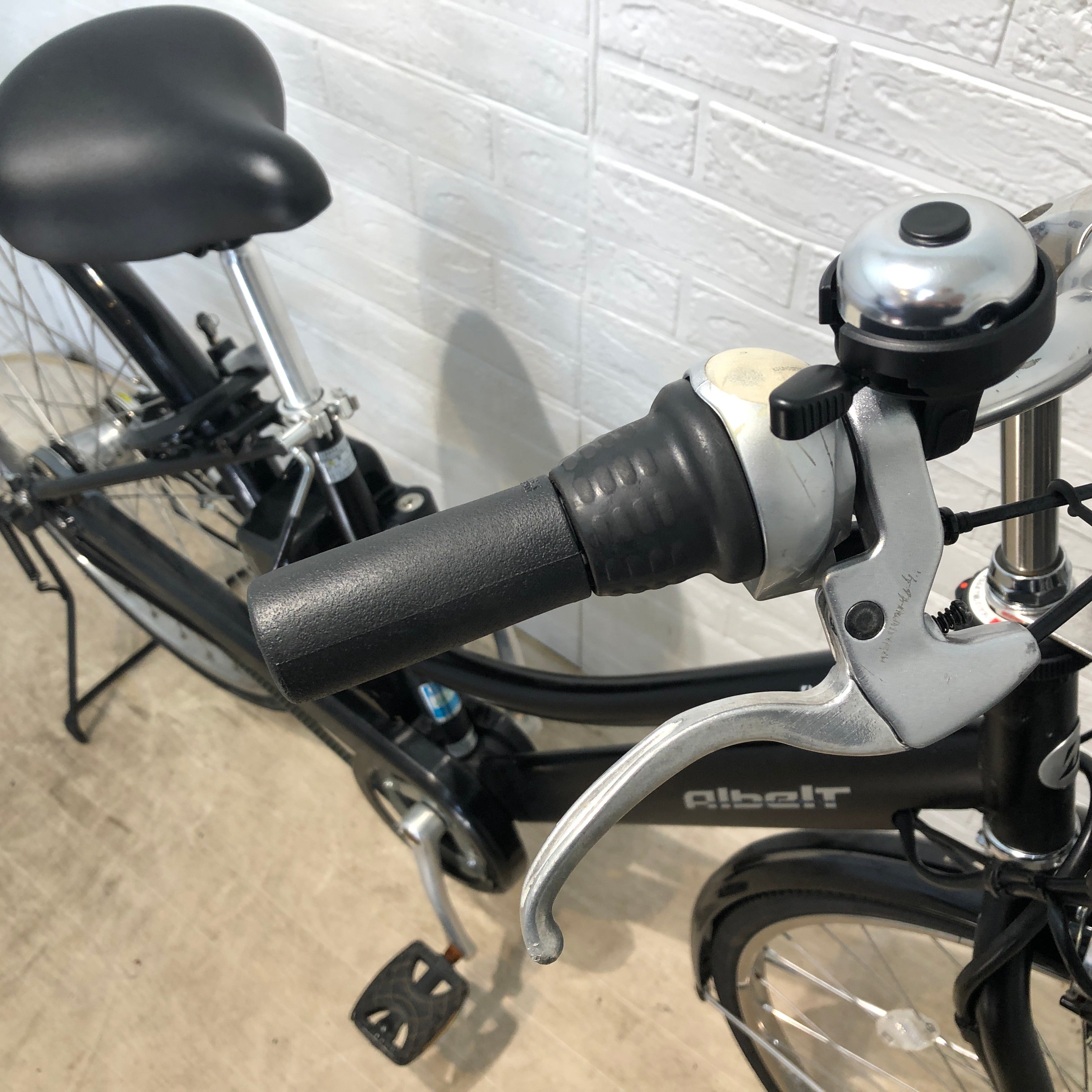 ブリヂストン アルベルト自転車27インチ 内3速 ブラック美品 Amazon | 自転車 シティサイクル ママチャリ ブリヂストン