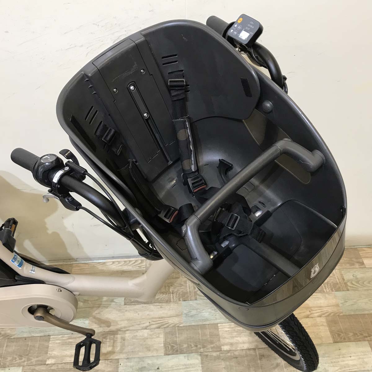 ブリヂストン bikke POLAR e ビッケ ポーラー イー ベージュ 20インチ KT146 【中古車】